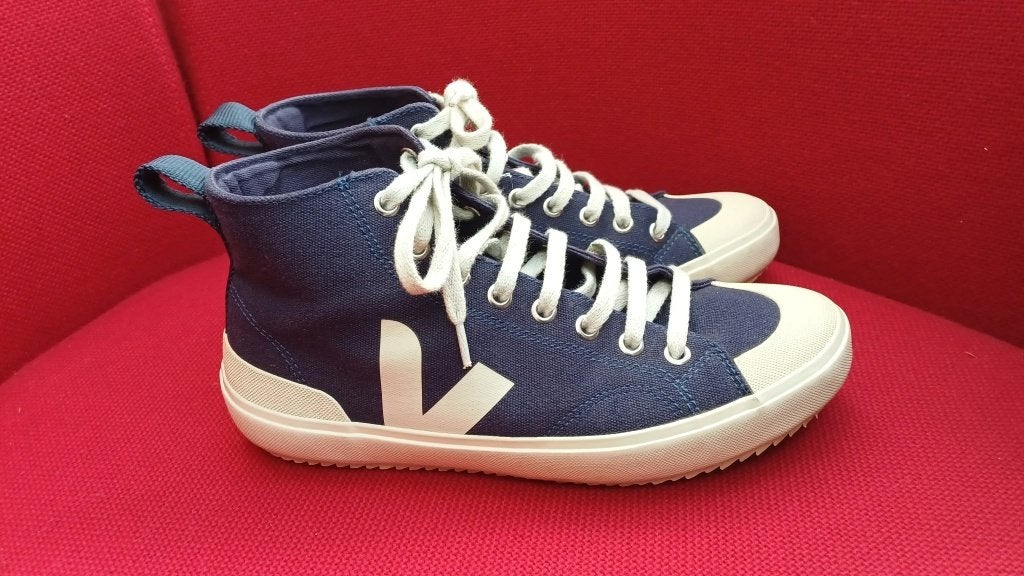 Veja Nova hoge sneakers in blauw biologisch katoen maat 37, Kleding | Dames, Blauw, Ophalen of Verzenden, Zo goed als nieuw, Sneakers