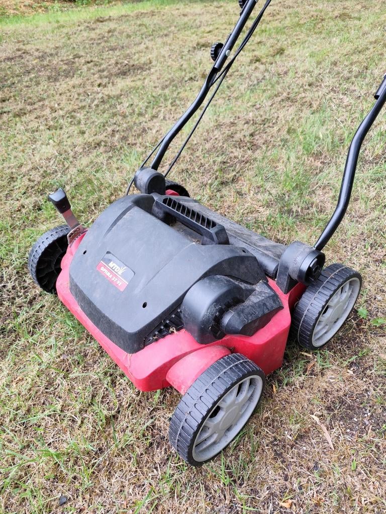 Scarificateur MTD Optima 37VE, Électrique
