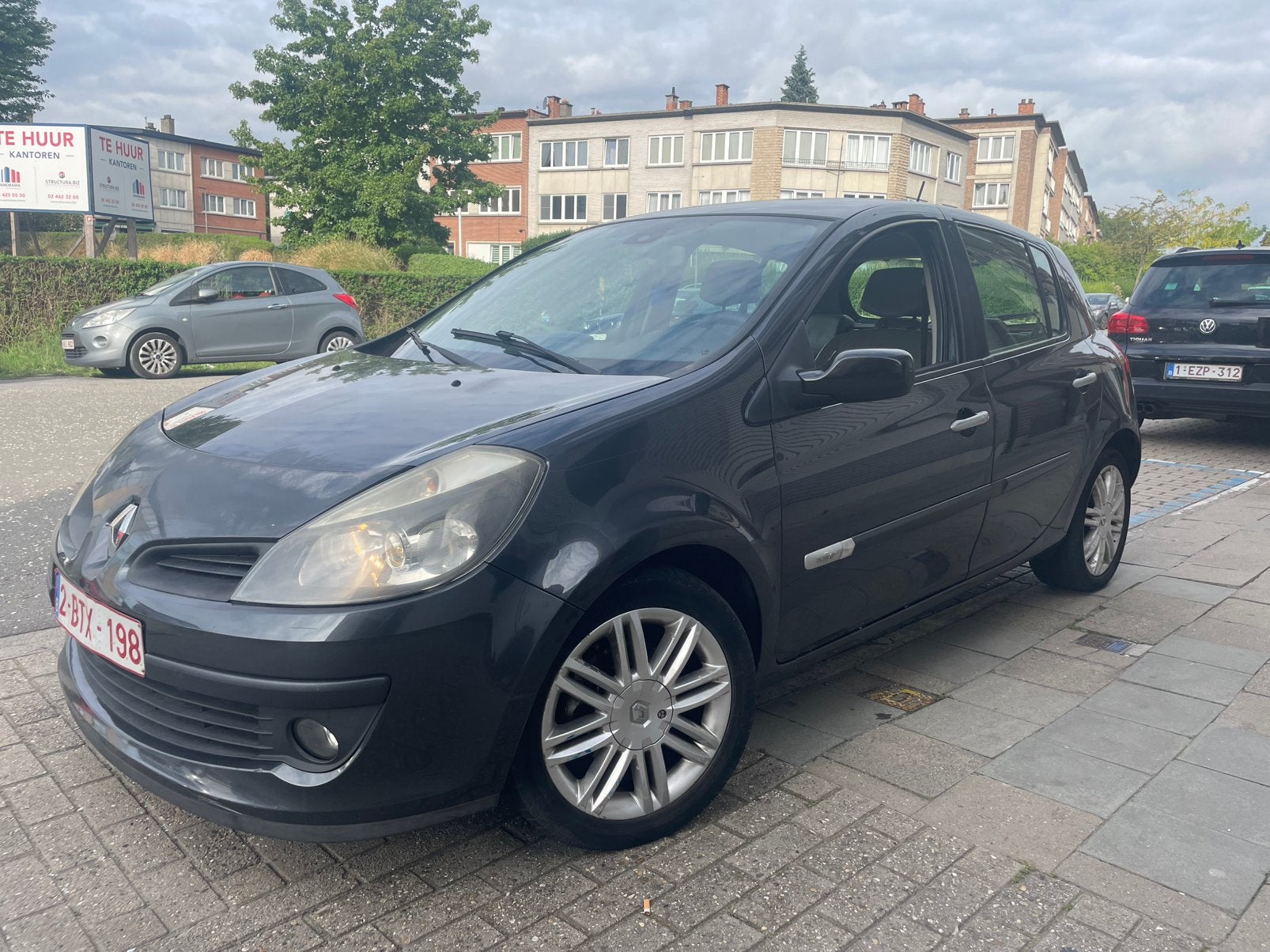 RENAULT CLIO III 1.6i - INITIAL PARIS -goede algemene staat, Parkeersensor, Beige, Blauw, Leder