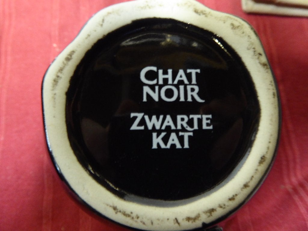 café chat noir tasses x 7, Enlèvement ou Envoi, Utilisé, Ustensile