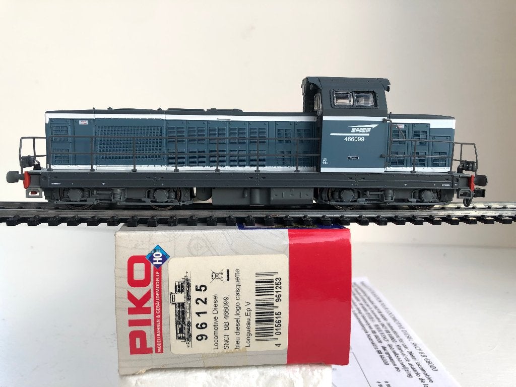 PIKO 96125 SNCF LOCOMOTIVE DIESEL BB66099 EP V HO, Hobby & Loisirs créatifs, Analogique, Piko, Courant continu, Locomotive