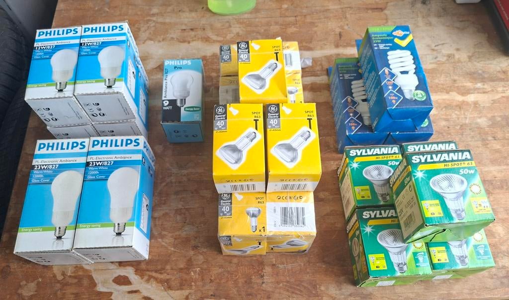 Verschillende soorten lampen fitting E27, 30 tot 60 watt, Led-lamp, Nieuw, E27 (groot)