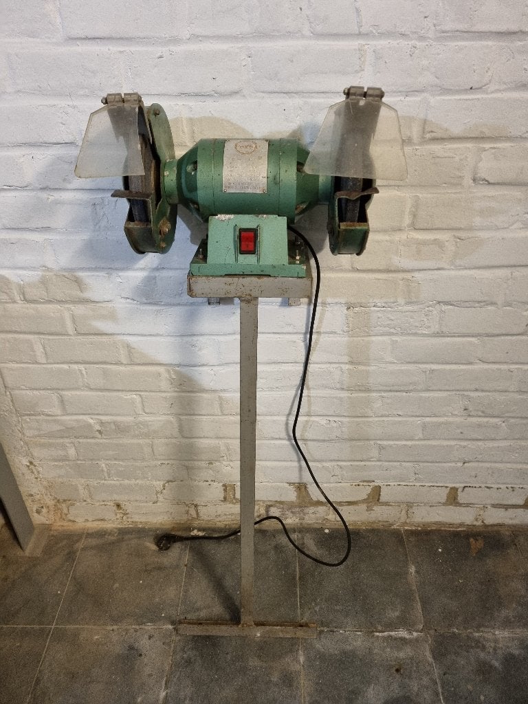 Tafelslijper/slijpmachine (Perel) met voet, Doe-het-zelf en Bouw, Ophalen, Gebruikt, Minder dan 700 watt