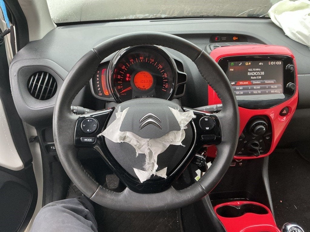 VOLANT DIRECTION C1 (|B0007577ZD|B0009825XU|B0011905XU|), Autos : Pièces & Accessoires, Citroën, Kontakt-citroen@citroen.com, Utilisé