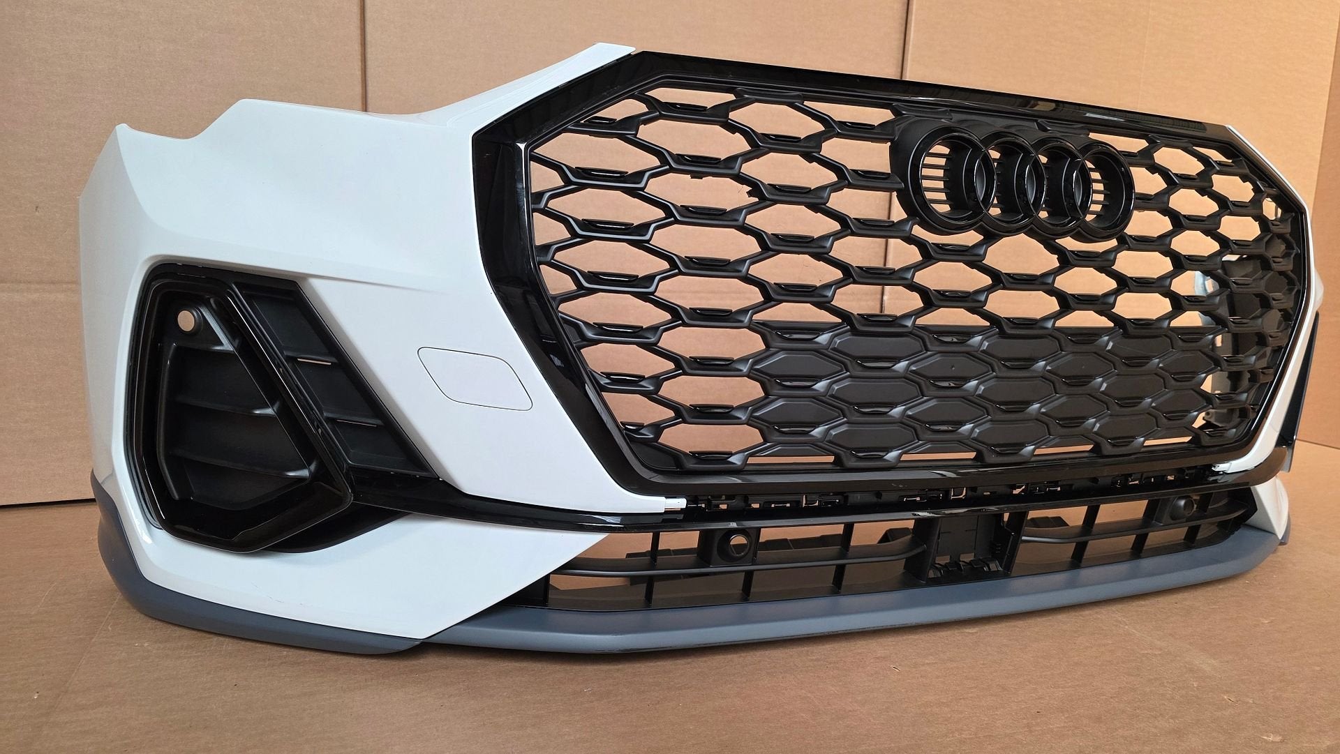 Voorbumper Audi Q3 83A F3 S-line S line Bumper L S9R Orginee, Autos : Pièces & Accessoires, -, Origine de la pièce connue, Audi