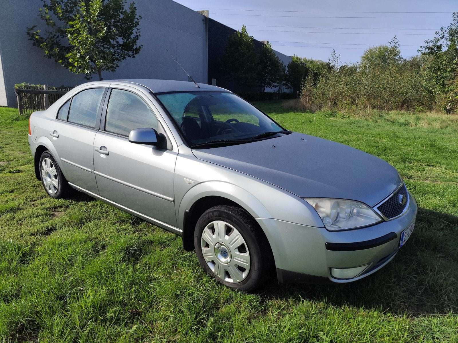 magnifique Ford Mondeo 1.8 essence 128dkm approuvée par le 1, Autos, Entreprise, Essence, Achat, https://public.car-pass.be/verify/4264-7321-5611