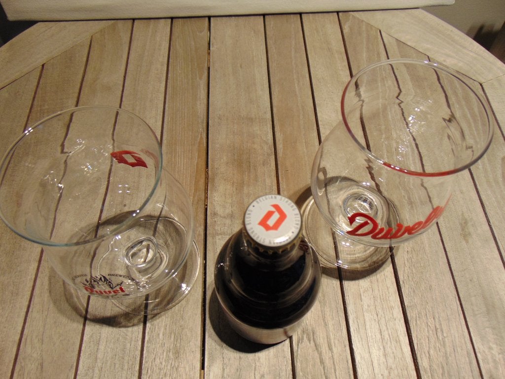 2 Duvel glazen + 1 Duvel met viltjes, Verzamelen, Ophalen of Verzenden, Zo goed als nieuw, Glas of Glazen, Duvel