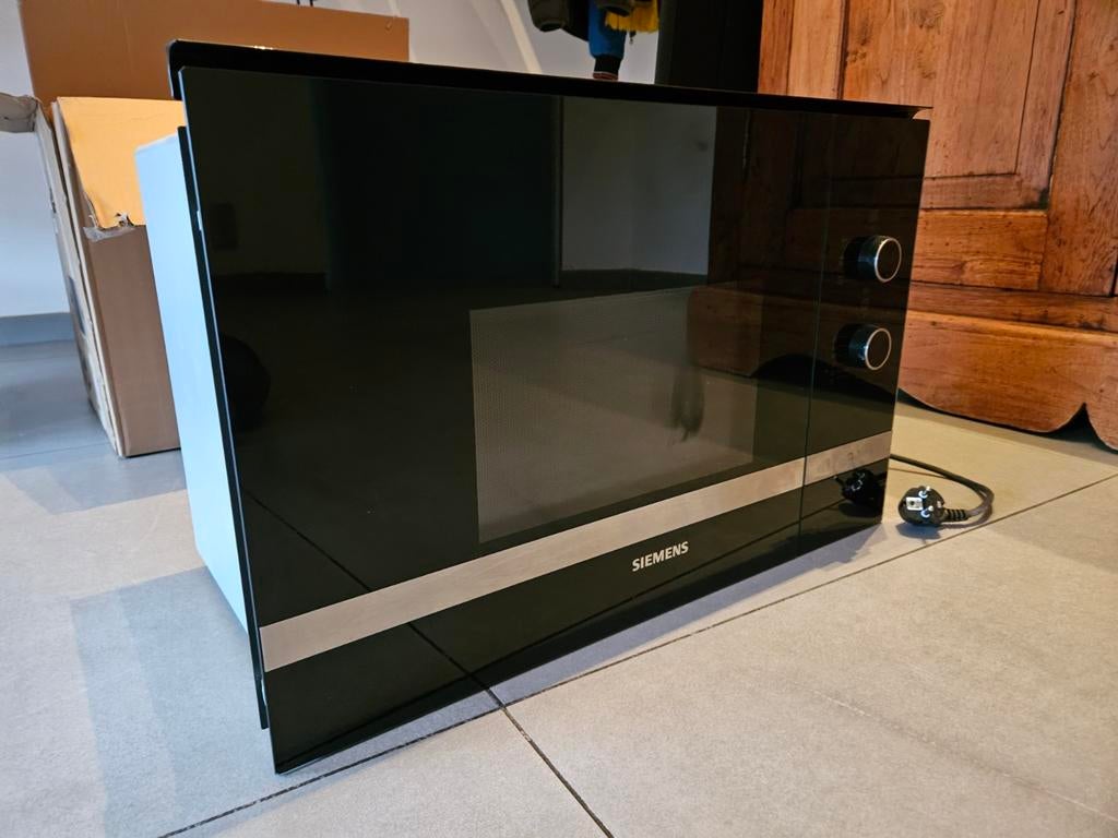 siemens be520lmr0 inbouw microgolf, Ophalen, Inbouw, Draaiplateau