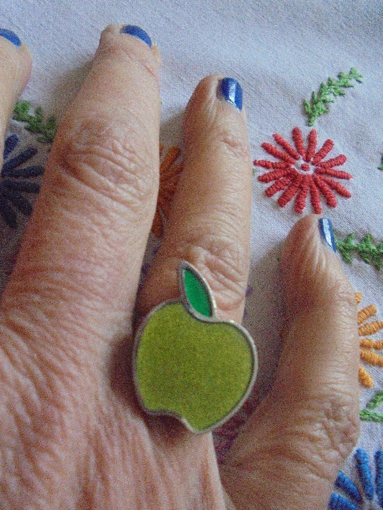 Superbe bague vintage SWATCH « pomme verte » taille 56, Enlèvement ou Envoi, Femme ou Homme, Fer ou Acier, Comme neuf