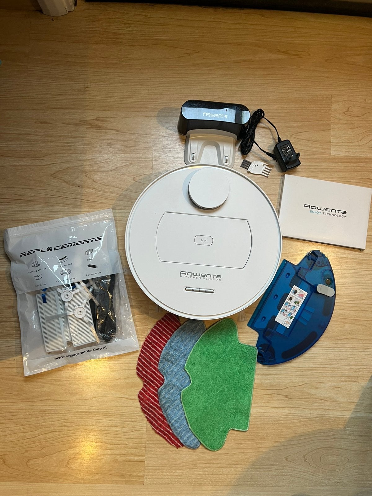 Aspirateur robot Rowenta X-plorer + pièces rechanges, Electroménager, Aspirateurs, Enlèvement, Comme neuf, Aspirateur robot, Rowenta
