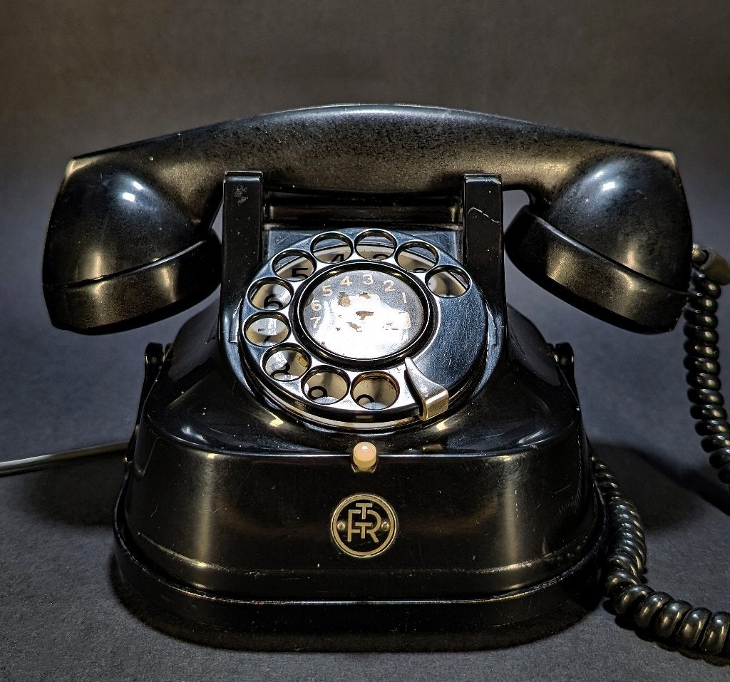 Ancien téléphone RTT 56 A (Belgium) 1956 - Fonctionnel, Enlèvement ou Envoi
