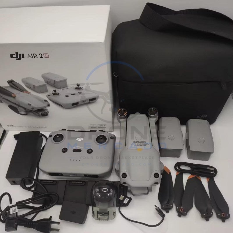 DJI Air2S Fly More Combo 95% gloednieuw, Gebruikt, 30 tot 45 minuten, Cameradrone, 5 tot 10 kilometer