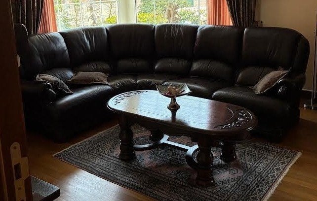 Lederen salon met voetbank en salontafel, Huis en Inrichting, Ophalen, Gebruikt