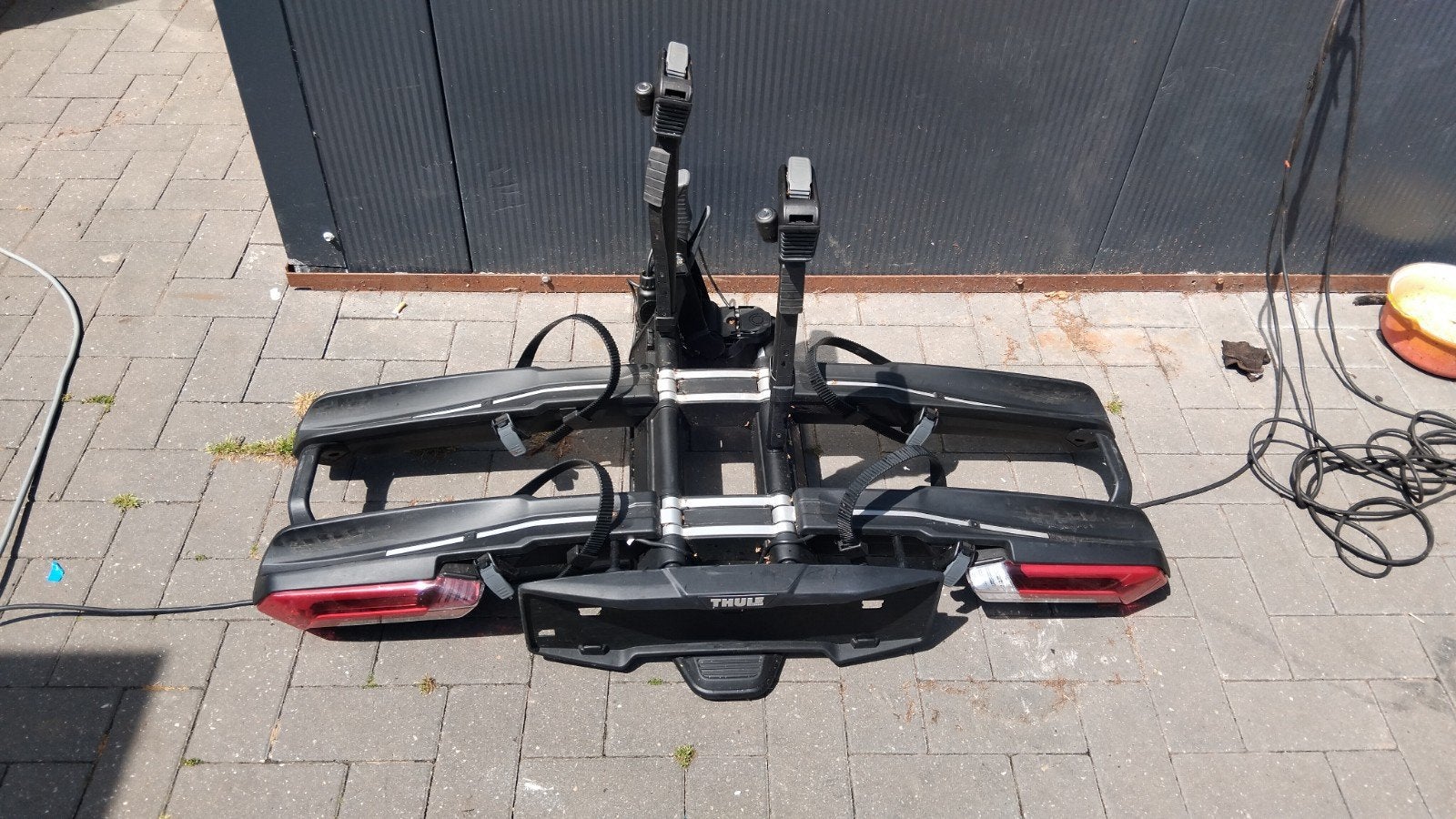 thule epos, Auto diversen, Ophalen, Zo goed als nieuw, Brede banden, 2 fietsen
