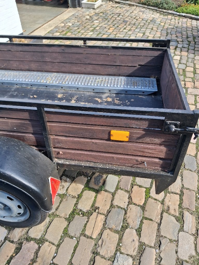 aanhangwagen, Enlèvement, Utilisé