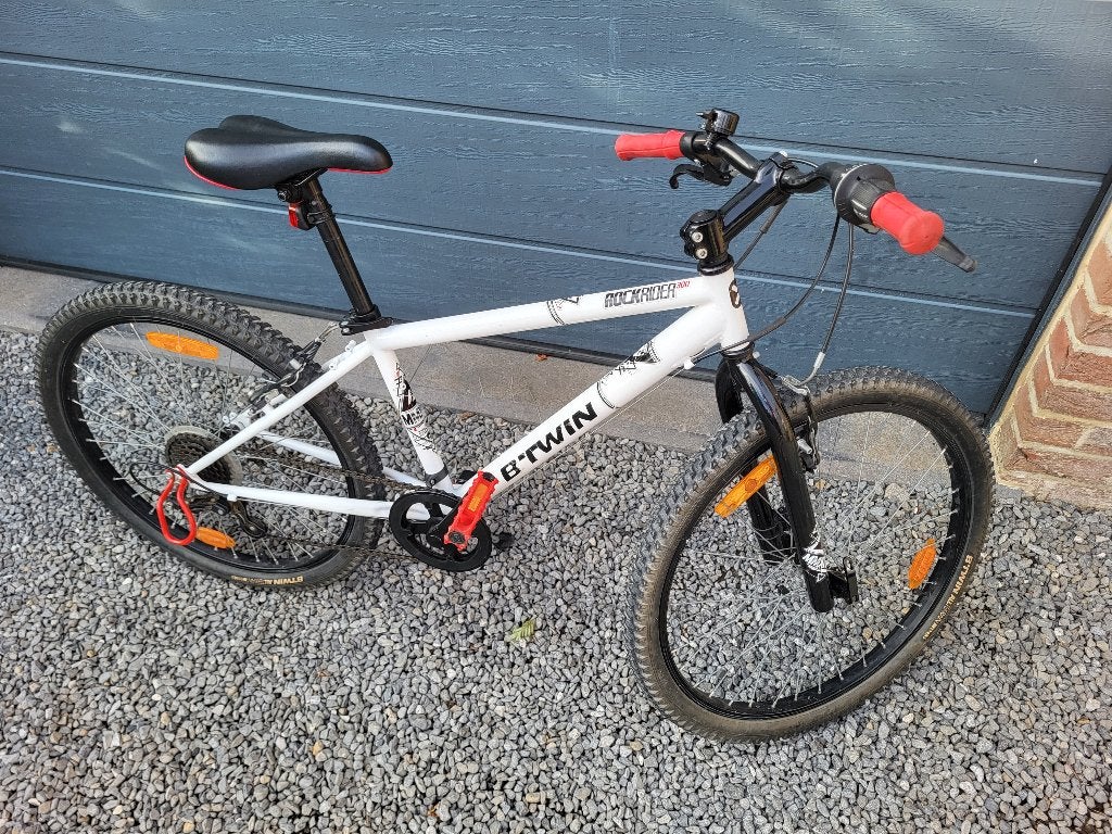 VTT 24 pouces Décathlon BTWIN, Vélos & Vélomoteurs, Frein sur jante, Comme neuf, 20 pouces ou plus, Enlèvement