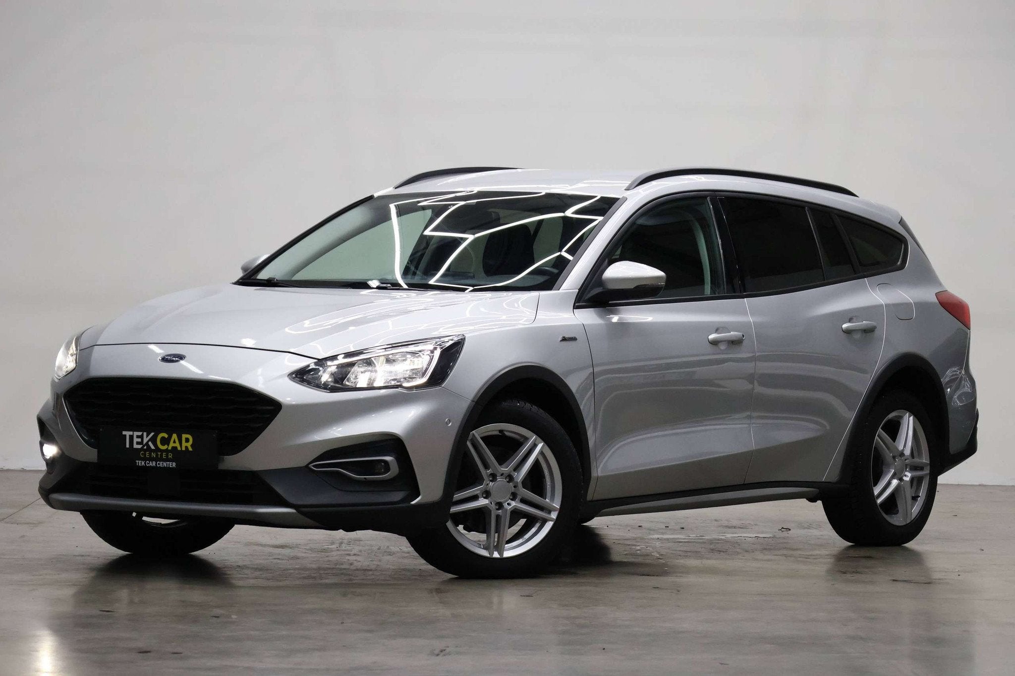 Ford Focus Active 1.5 EcoBlue Keyless/Camera/Trekhaak, Auto's, Ford, Stof, 4 cilinders, https://public.car-pass.be/vhr/f109fac7-df64-4862-9da9-c9a9fb80f7d3