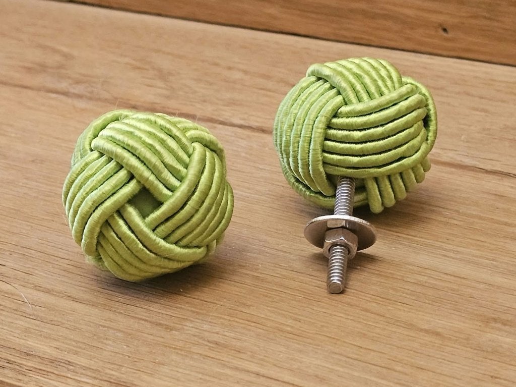 2 decoratieve meubelknopen in groene stof, Huis en Inrichting, Ophalen of Verzenden, Nieuw