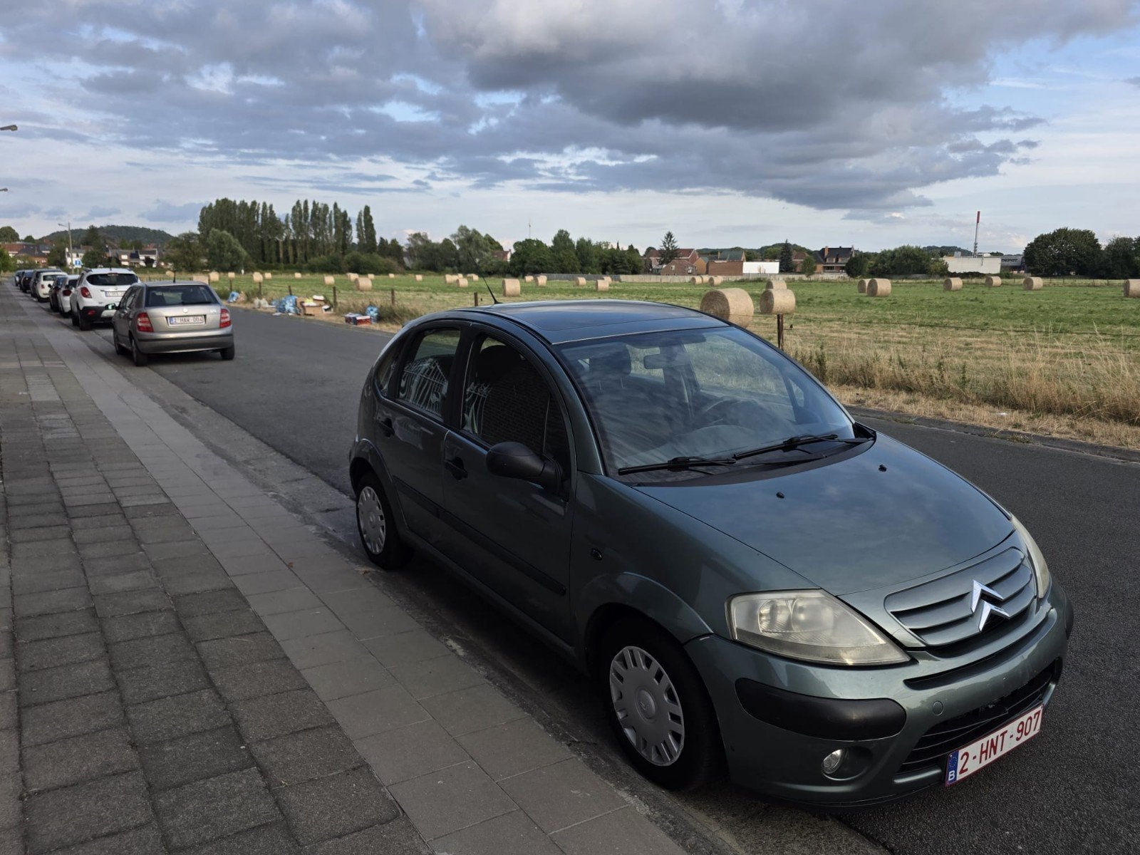 CITROEN C3 1.4 HDI TOIT PANORAMIQUE 165.000 KM RÉELS, Auto's, Voorwielaandrijving, Dealer onderhouden, 4 cilinders, Elektrische ramen