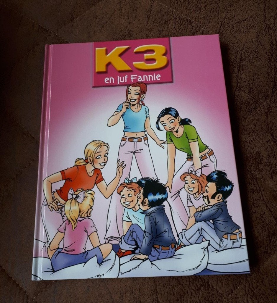 (Originele) K3 en juf fannie - boek - als nieuw - Studio 100, Boeken, Verzenden, Zo goed als nieuw, Studio 100