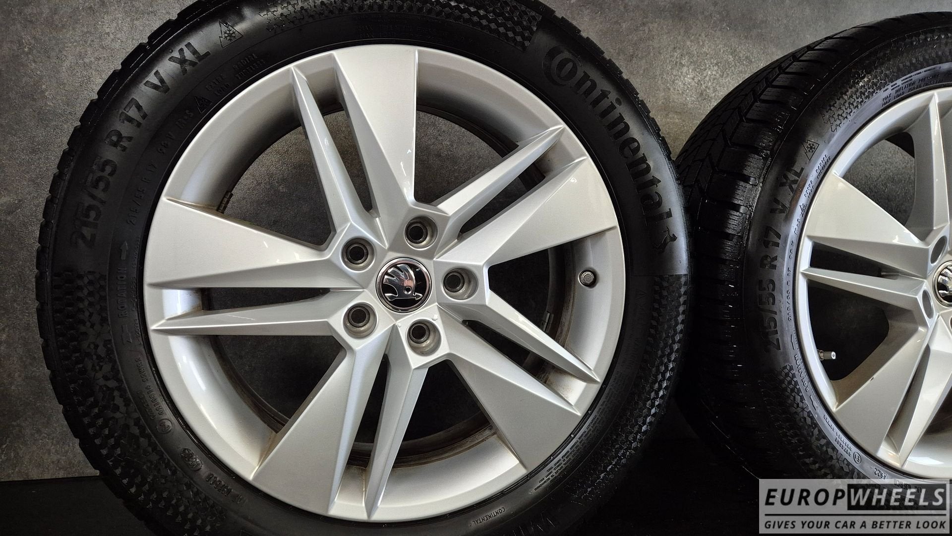 17 inch Skoda Superb 3V velgen winterbanden 215 55, Auto-onderdelen, Banden en Velgen, Banden en Velgen, Winterbanden, 17 inch