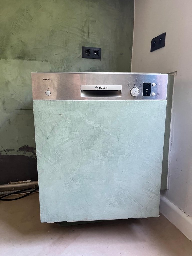 Bosch halfgeïntegreerde inbouwvaatwasser, Elektronische apparatuur, Vaatwasmachines, Gebruikt, Tussenbouw, Minder dan 85 cm, 45 tot 60 cm