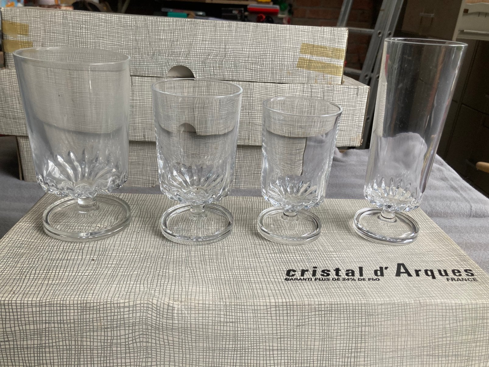 48 magnifiques verres en Cristal d'Arc, Collections, Enlèvement, Comme neuf, Verre à eau