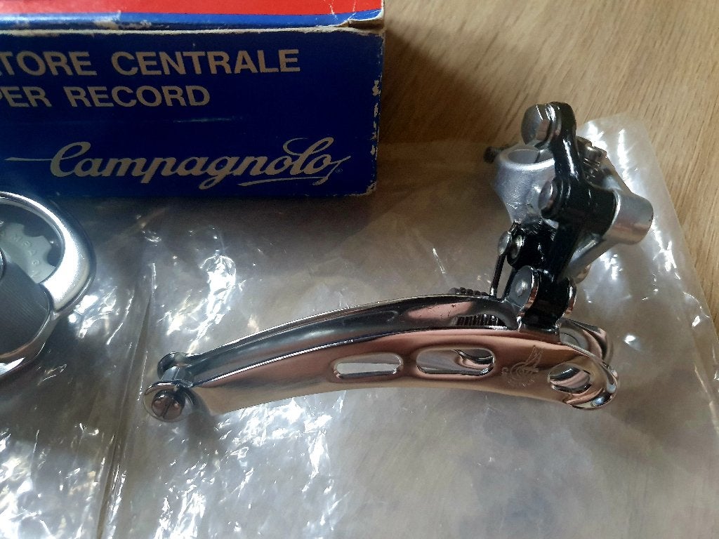 Campagnolo Super Record voorderailleur NOS, Fietsen en Brommers, Fietsonderdelen, Campagnolo, Nieuw, Ophalen of Verzenden, Derailleur of Ketting