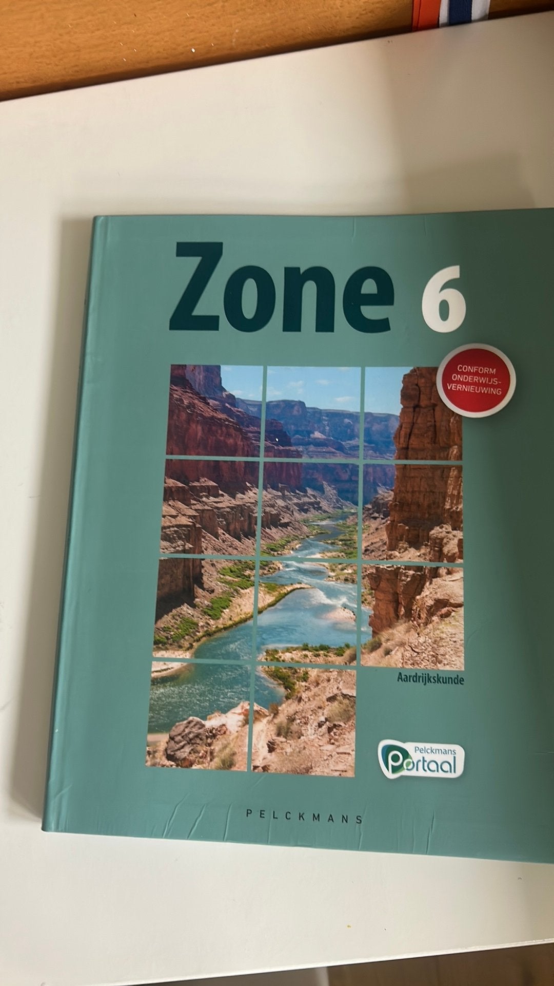 Zone 6 aardrijkskunde, Boeken, Ophalen, Zo goed als nieuw