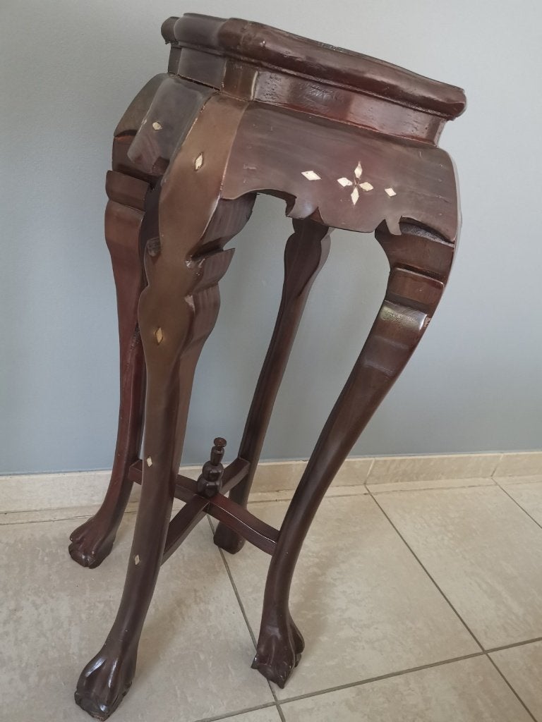 Antieke Oosterse Houten Sokkel met Parelmoer Inleg, Antiek en Kunst, Ophalen