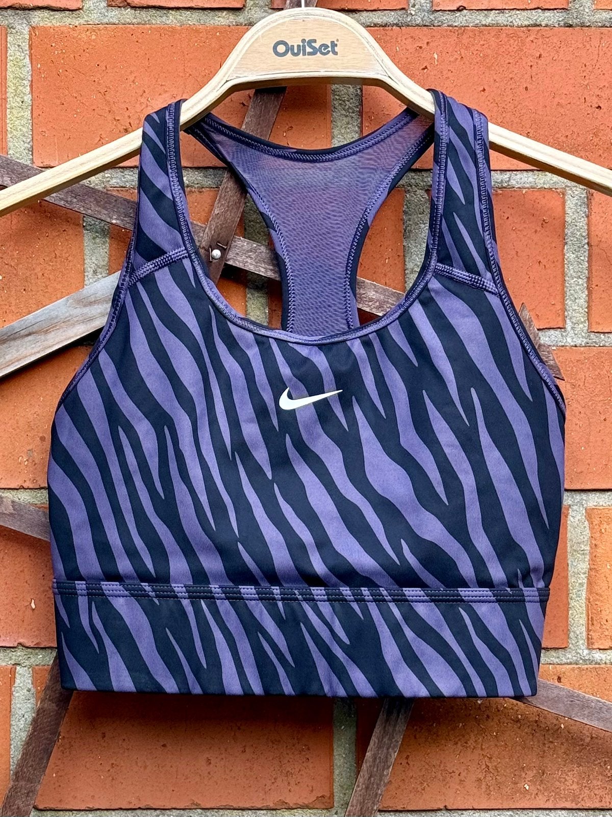 Haut de sport Nike Dri-FIT — Taille M, Vêtements | Femmes, Vêtements de sport, Taille 38/40 (M), Enlèvement ou Envoi, Comme neuf