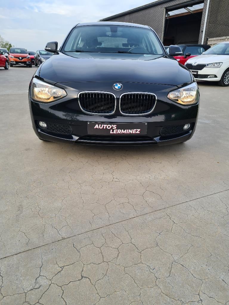 bmw 114i, Auto's, Zwart, Bedrijf, Grijs, 3 cilinders