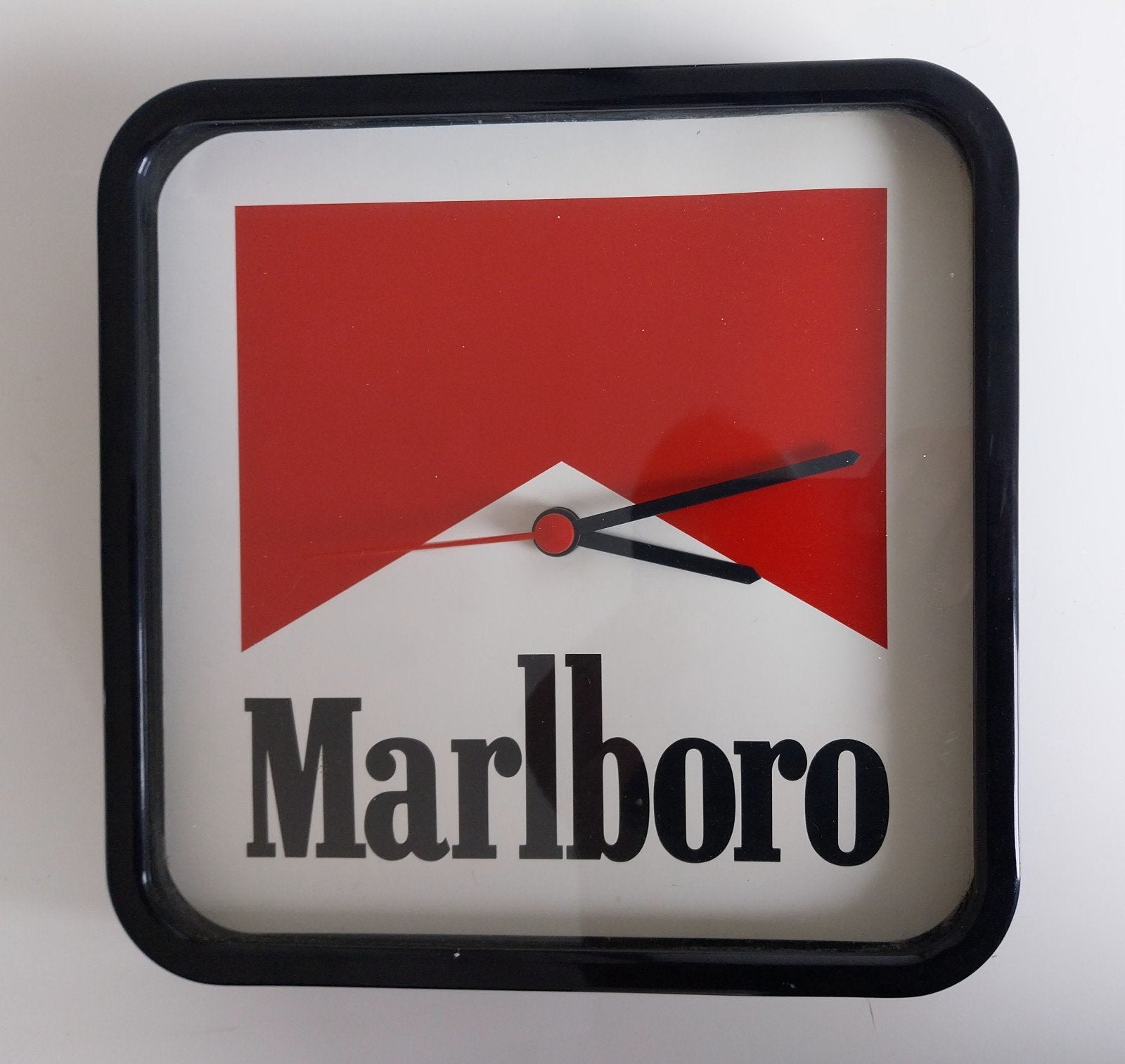 MARLBORO antieke klok, Ophalen of Verzenden