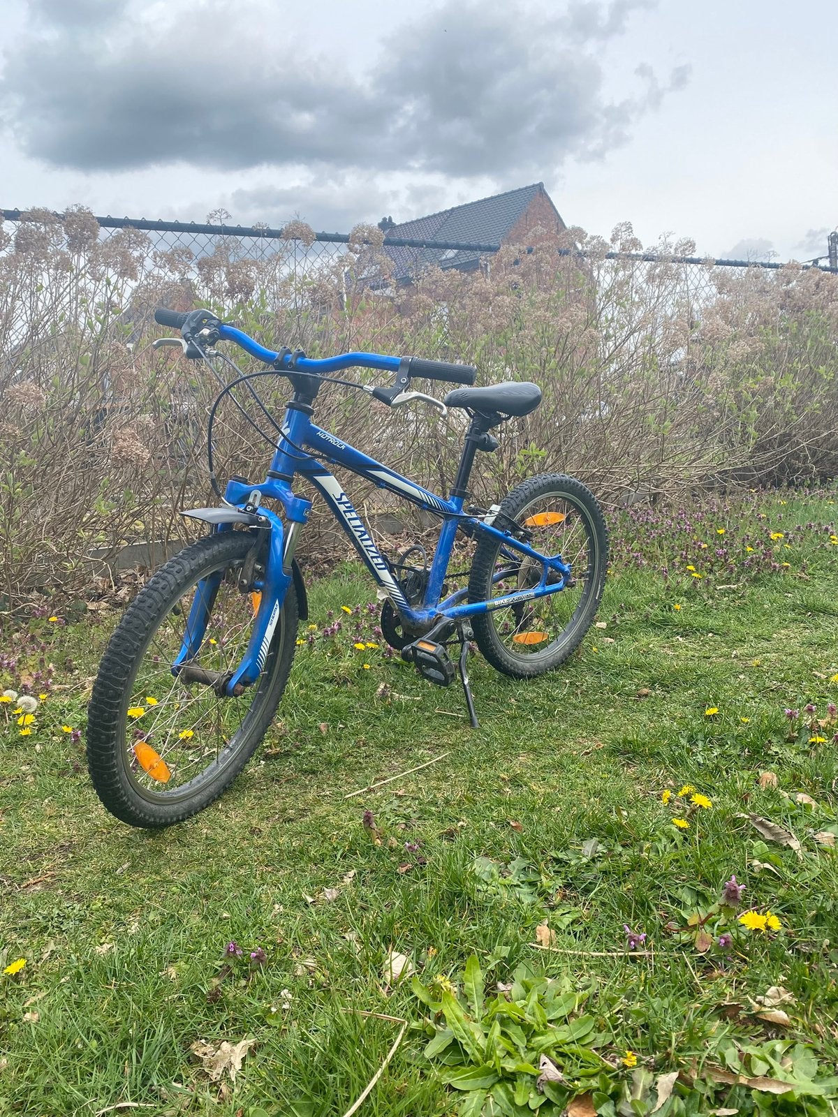Specialized hotrock, Fietsen en Brommers, Fietsen | Kinderfietsjes, Ophalen, Gebruikt, Velgrem, 16 tot 20 inch
