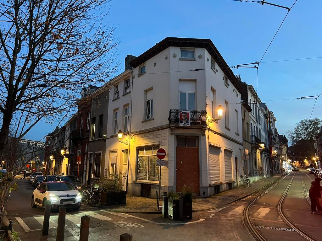 Maison de commerce à Schaerbeek, Immo, 162 m², 7 pièces, Ventes sans courtier, Maison de coin
