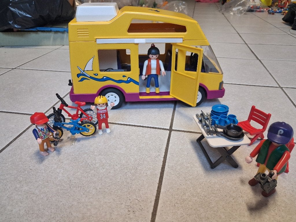 Playmobil set 3945 - Camping car, Family fun, Utilisé, Véhicule, Kit complet
