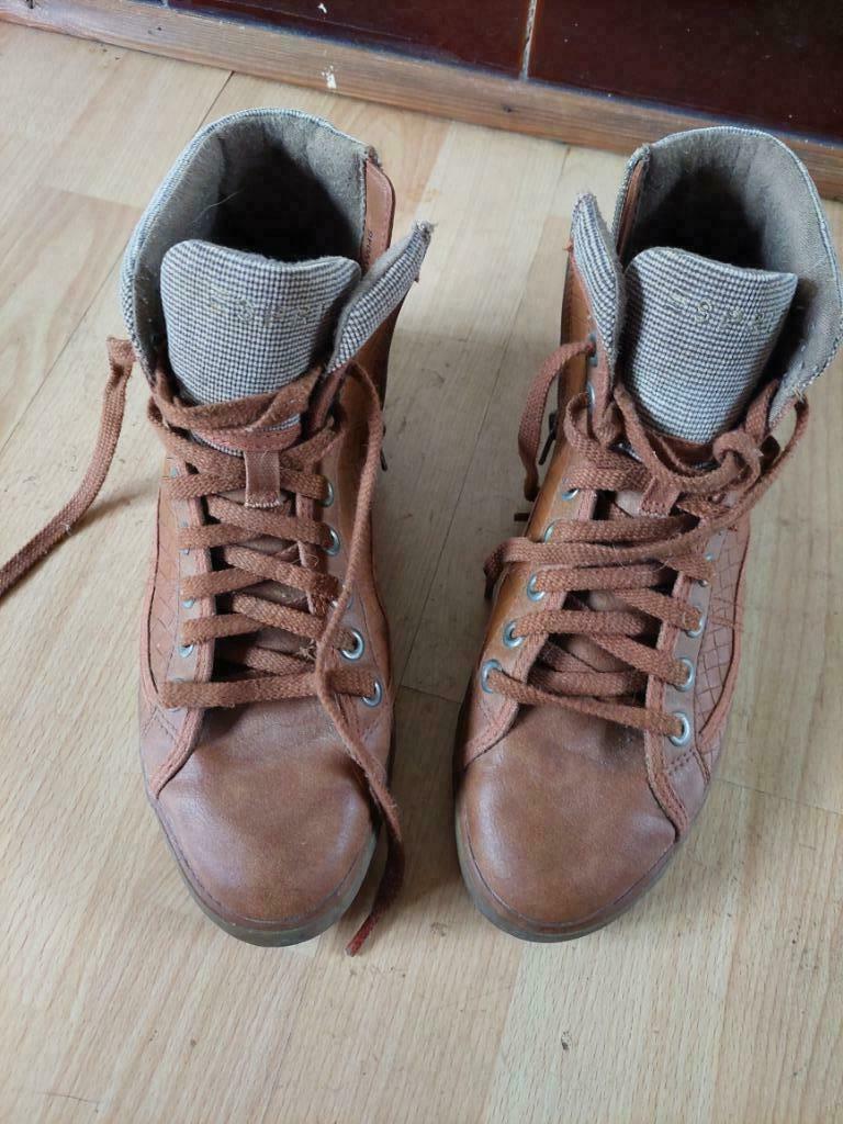 Sneakers hautes (venus bootie) Esprit brun/ocre 38, Enlèvement ou Envoi, Sneakers et Baskets, Brun, Porté