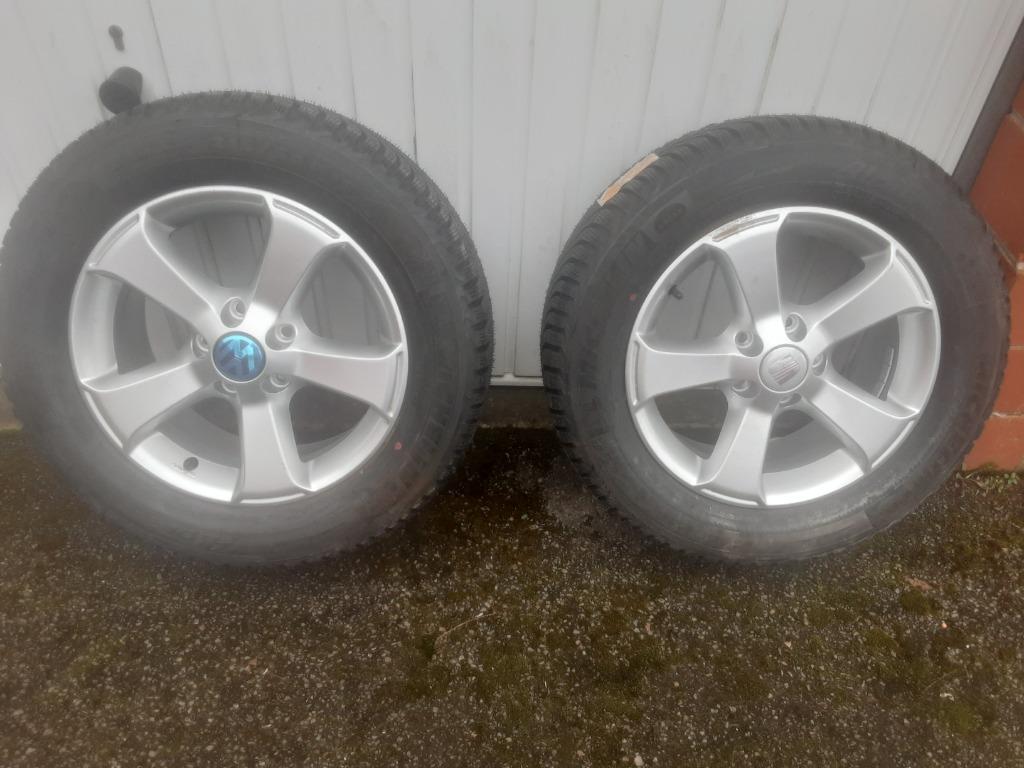 2 Jantes  vw 16" avec pneus neige neuf !!!, Auto-onderdelen, Banden en Velgen, 215 mm, 16 inch, Banden en Velgen, Nieuw