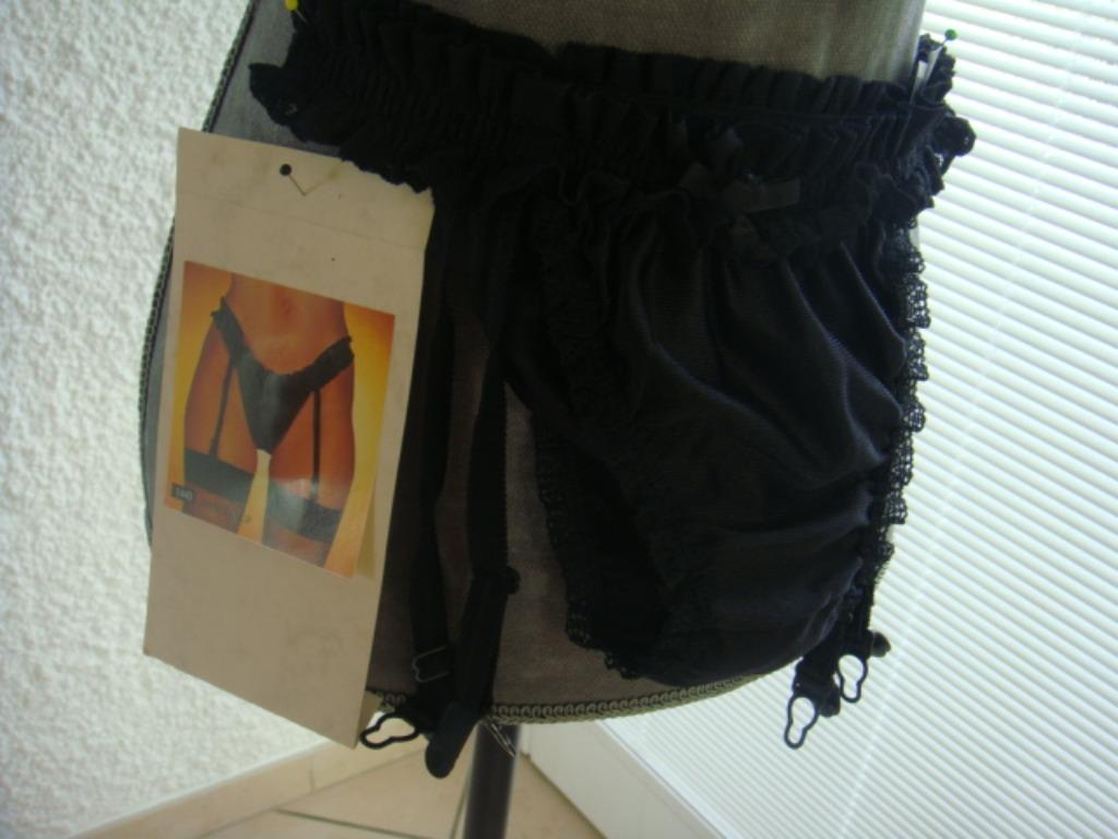 Slip avec Porte-jarretelles Marque Rimba taille 34/38, Rimba, Enlèvement ou Envoi, Noir, Slip