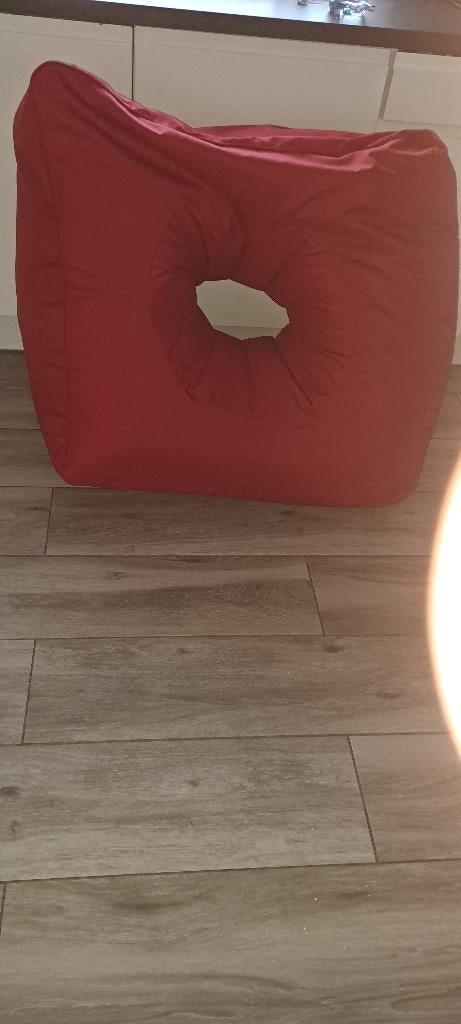 Donut zitzak, Huis en Inrichting, Ophalen, Zo goed als nieuw, Rood, Zitzak