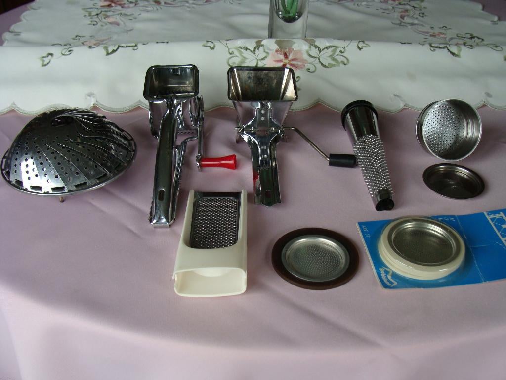 divers 7 objets inox de cuisine, vintage, Antiquités & Art, Enlèvement ou Envoi