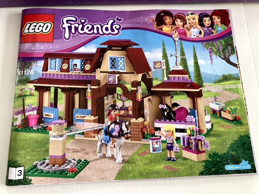 LEGO Friends Heartlake Paardrijclub - 41126 (nieuw €179,95), Kinderen en Baby's, Speelgoed | Duplo en Lego, Ophalen, Zo goed als nieuw
