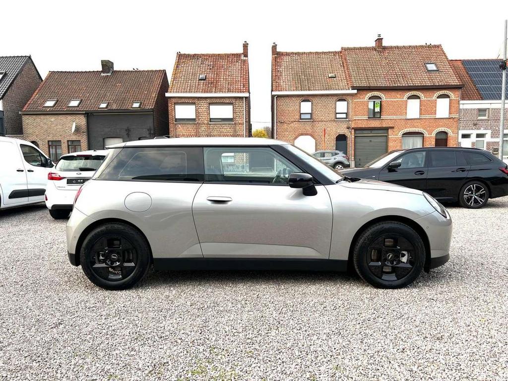 MINI Cooper SE Mini Cooper SE Classic Trim*APPLE CARPLAY*LE, Autos, 0 kg, 161 kW, Phares au xénon, 0 kg