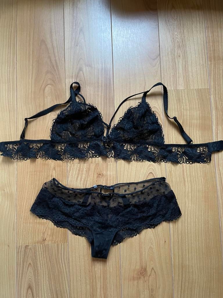 Prachtig zwart setje L, Kleding | Dames, Ophalen of Verzenden, Zwart, BH