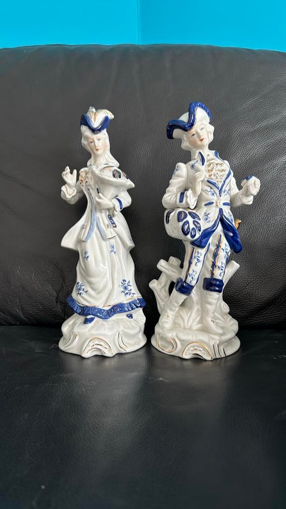 Porseleinen beeldjes man en vrouw, Antiek en Kunst, Ophalen
