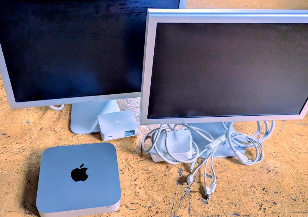 Mac mini (Late 2014) + 2 Apple cinema displays, Informatique & Logiciels, Apple Desktops, 20 inch, HDD, Enlèvement, Utilisé
