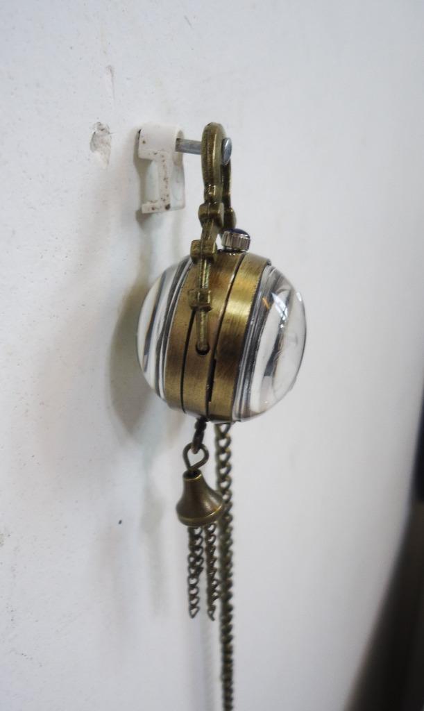 Montre Poche montre Boule avec chaîne😍👀🕐🤗🎁👌, Antiquités & Art, Curiosités & Brocante, Enlèvement ou Envoi
