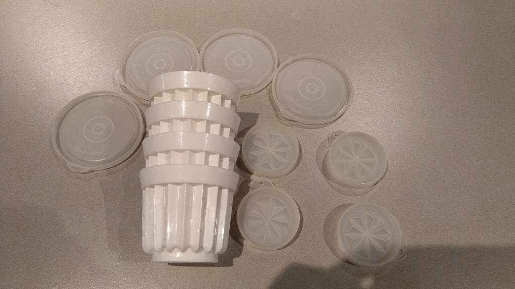 Tupperware 4 pudding vormpjes wit, Enlèvement ou Envoi, Comme neuf, Blanc