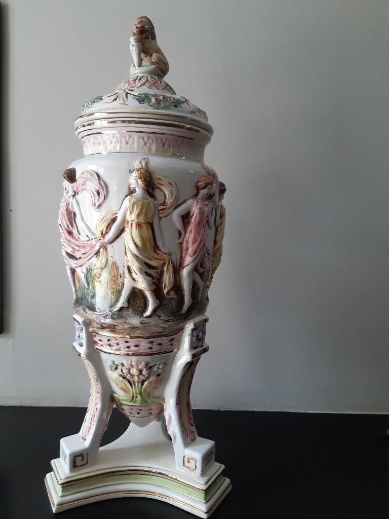 Vase italien Capordimonte, Antiquités & Art, Curiosités & Brocante, Enlèvement