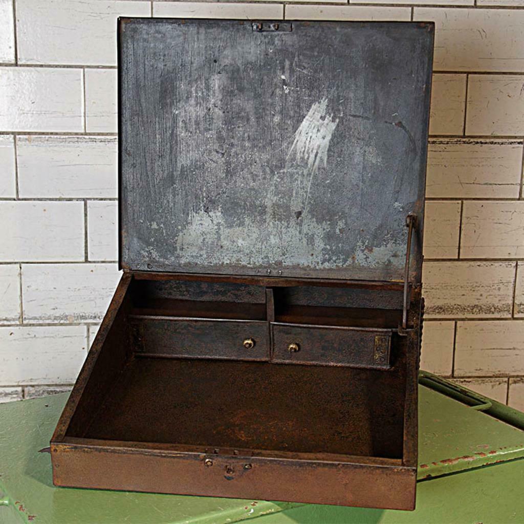Industriële schrijfkist. 2019236, Antiek en Kunst, Curiosa en Brocante, Ophalen